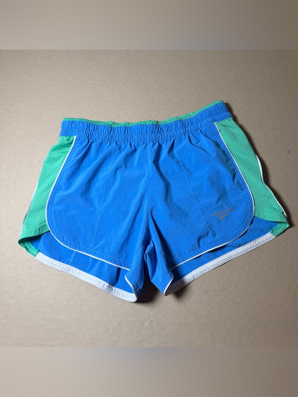 Brooks size small womens running shorts blue and green lined 3.5 inch inseam
